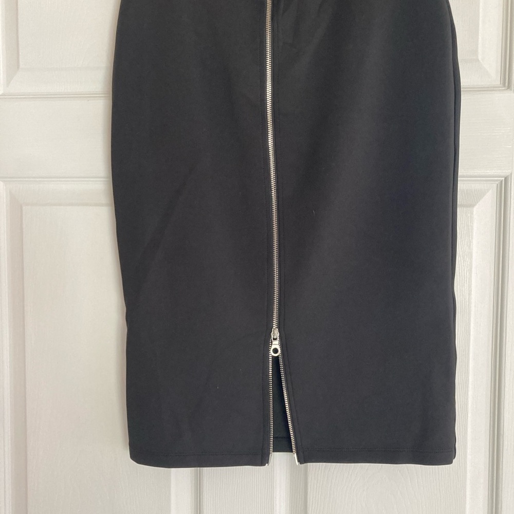 I ❤️Ronson scuba skirt